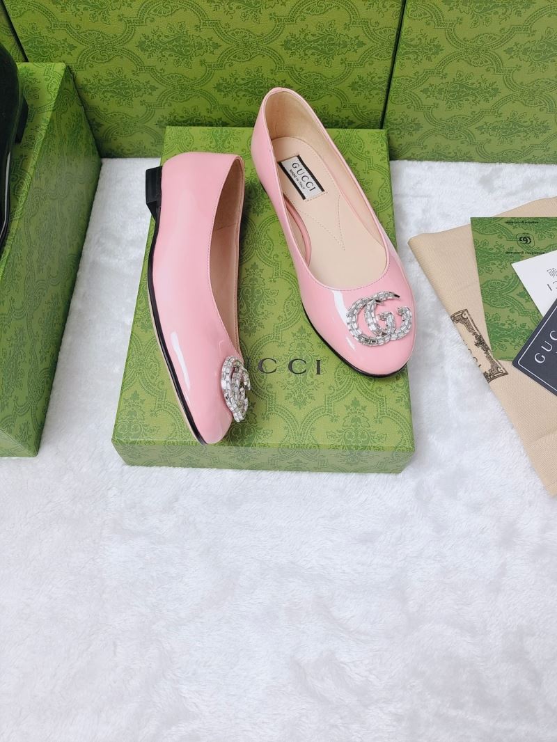 Gucci Flat Shoes